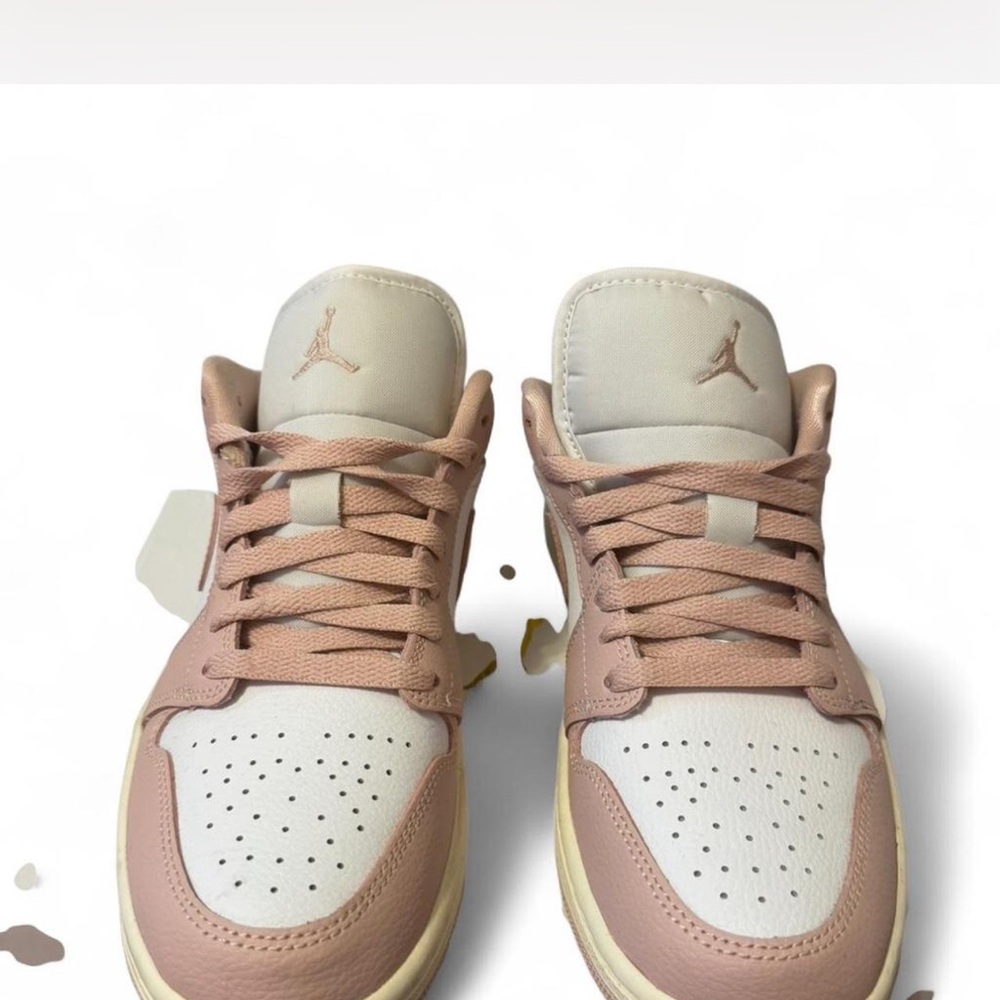 Jordan Women’s Air Jordan 1 Low - White & Pink Oxford - Picture 3 of 4